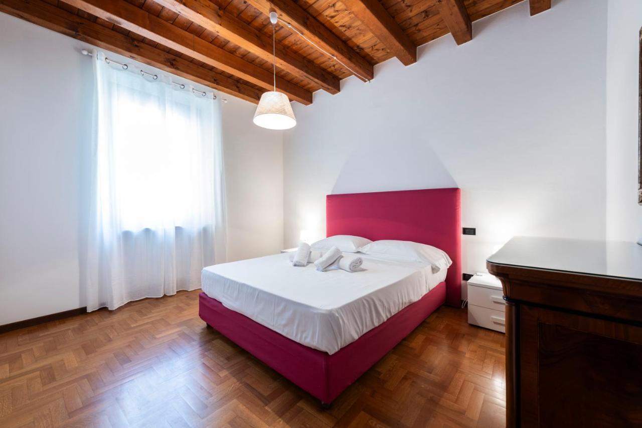 Amanti Apartment In Verona By Reasy&Busy — Photos 1
